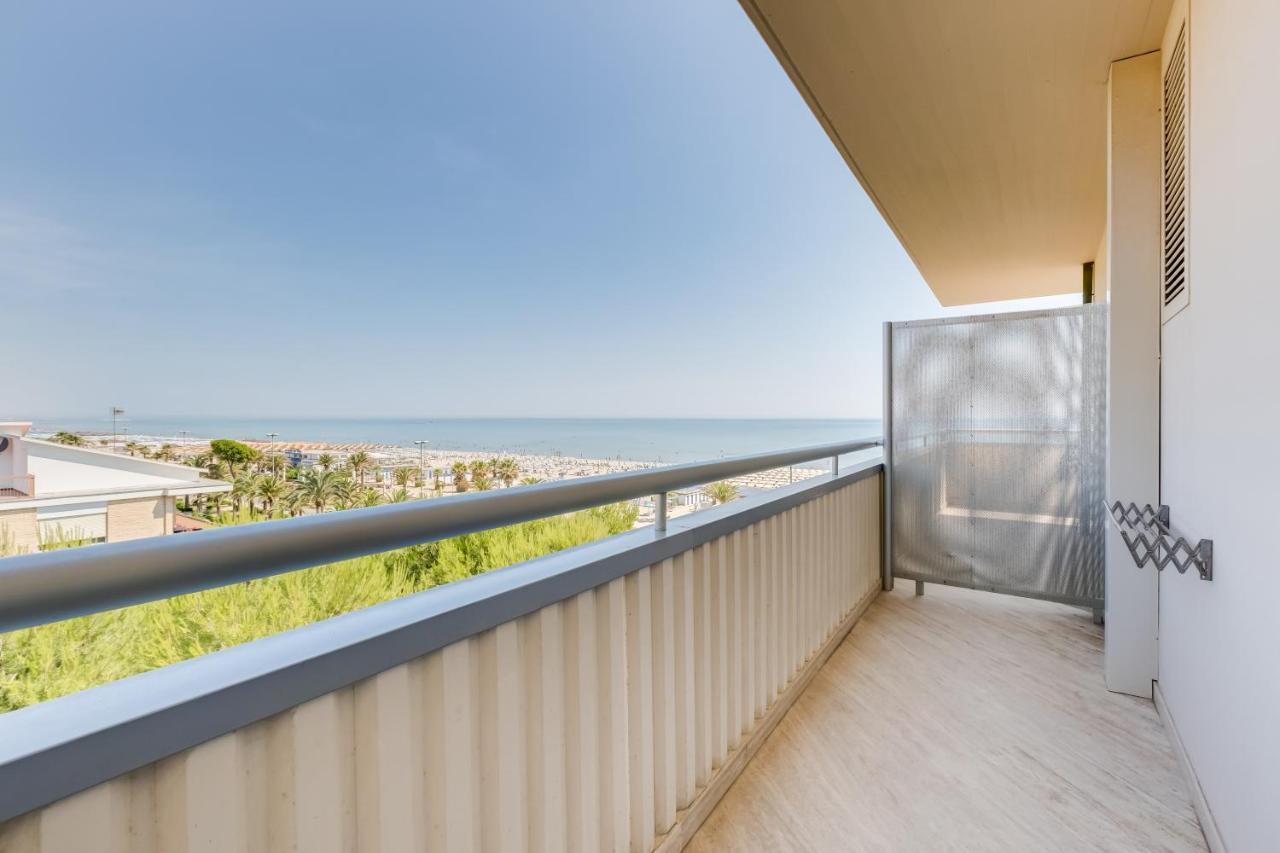 Hotel Europa Beach Village 朱利亚诺瓦 外观 照片