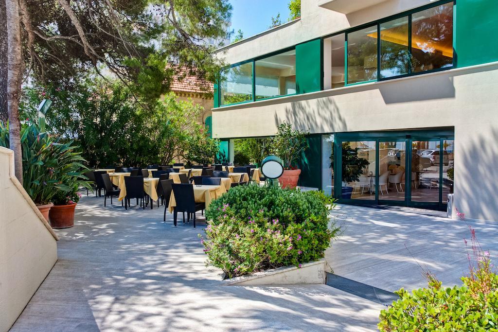 Hotel Europa Beach Village 朱利亚诺瓦 外观 照片