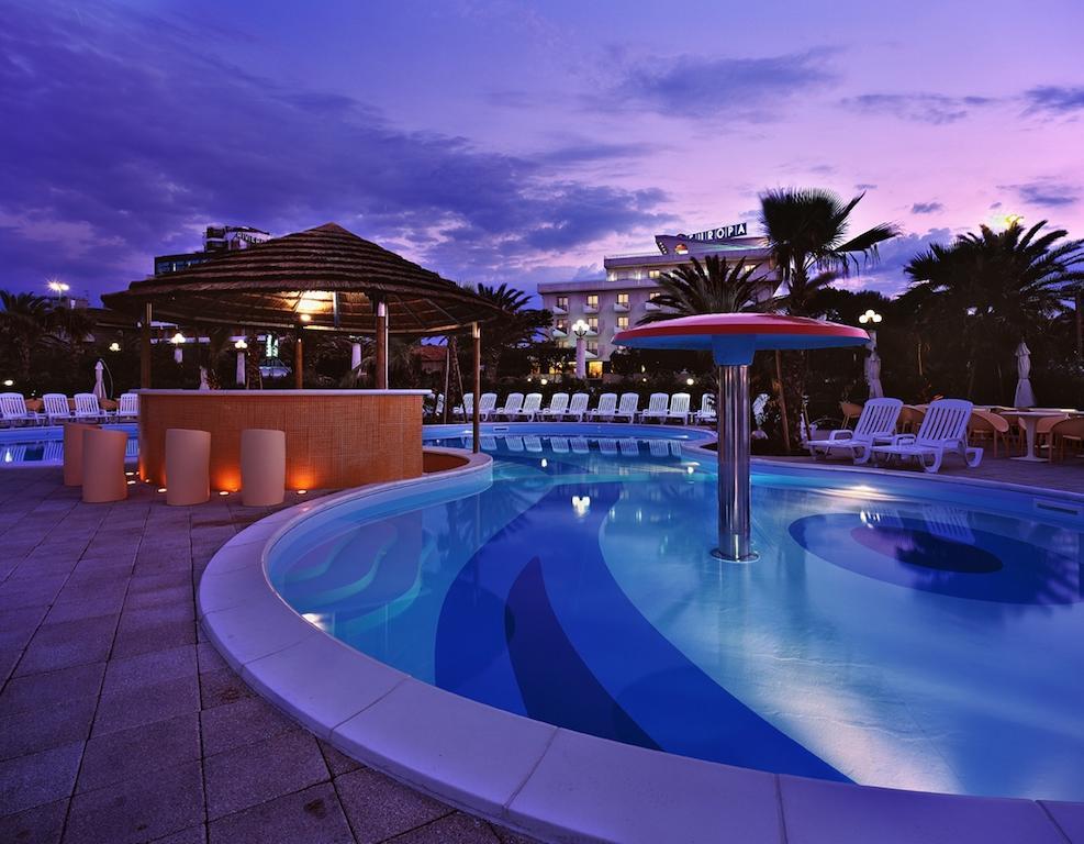 Hotel Europa Beach Village 朱利亚诺瓦 设施 照片